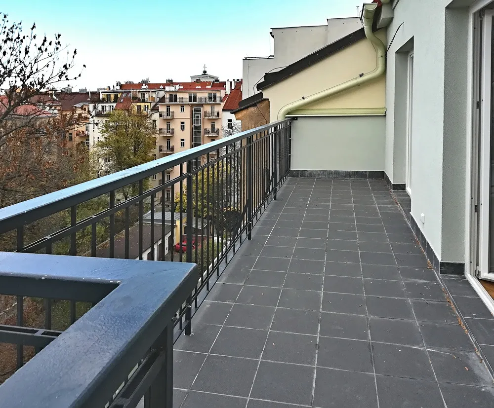 Pronájem bytu 1+kk 42 m²